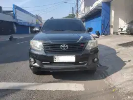 Toyota Fortuner G A/T 2012 Diesel DP 25 JT
