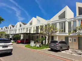 Rumah Grand Pakuwon Adelaide 2 Lantai, ROW 3 MOBIL