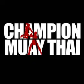 Kasir Admin dan Pelatih Muaythai Wanita