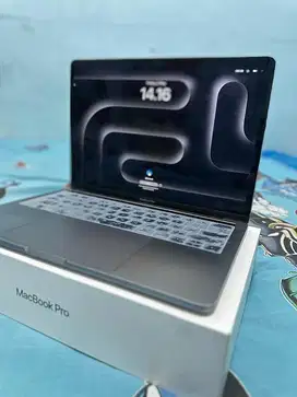 Dijual Macbook Pro 13 inch Touchbar