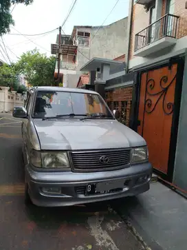 Toyota kijang Crista bensin