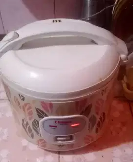 Mejigcom Merk COSMOS kapasitas 2 Liter.  Bisa memasak dan menaskan.