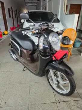 Scoopy esp 2015 Hitam Cokelat