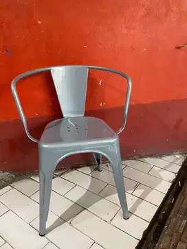 kursi cafe bahan full besi
