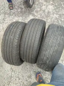 Bridgestone 215/55/17