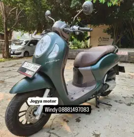 NEW SCOOPY PRESTIGE TAHUN 2023