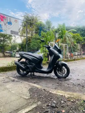 Yamaha Lexi 125cc vva Bluecore Fi Tahun 2019