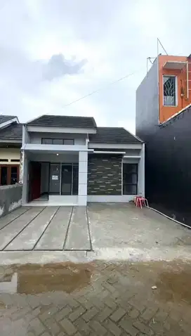 DIJUAL RUMAH CLUSTER MURAH SIAP HUNI