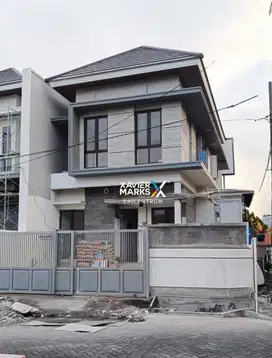 Dijual Rumah Modern Kontemporer Klampis Anom Wisma Mukti