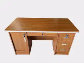 meja kantor coklat