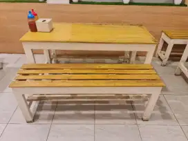 Meja kursi cafe