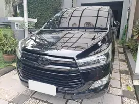 DP Rendah  14JT Toyota Kijang Innova 2.0 V Bensin-AT 2018 Hitam