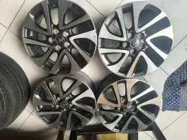 Velg toyota sienta r16