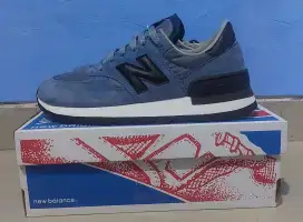 NB NEW BALANCE SERIES 990 V1 NAVY BLACK