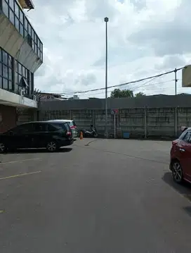 SEWA GUDANG GANDENG TIGA GAJAH MADA DUTA MERLIN DEKAT MRT ,