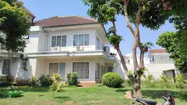 Rumah Pakuwon City Virginia Regency Dekat Club House Lokasi Premium