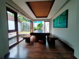 DIJUAL RUMAH 2 Lt. DI BATUNUNGGAL INDAH RAYA BANDUNG
