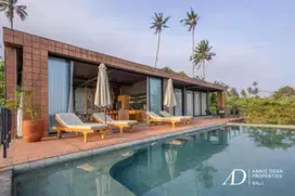 FREEHOLD BEACHFRONT MODERN INDUSTRIAL-STYLE VILLA IN BALIAN