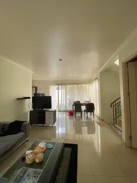 Jual Rumah 2 Lantai, Cluster Greenwood Lippo Cikarang, 1.950 Miliar!