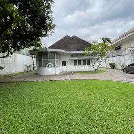 Rumah Dan Tanah Luas Di Inti Kota