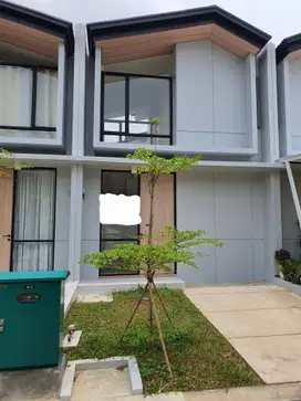 Rumah Minimalis Modern 2 Lantai Lippo Cikarang, 35 Juta Pertahun