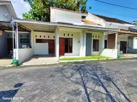 Rumah murah di perumahan cluster dekat bandara