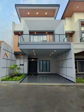 Rumah Siap Huni dalam Cluster Dekat Tol Andara Jagakarsa Jaksel