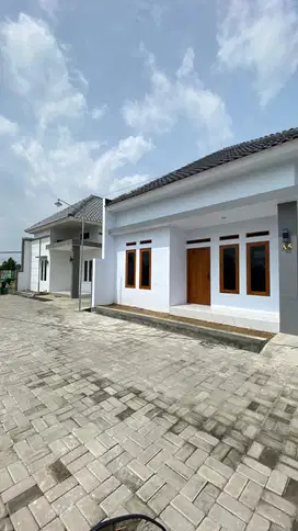 Rumah di jual lokasi timur luwes gentan sukoharjo
