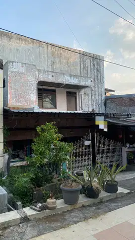 ( COCOK UNTUK KANTOR / USAHA ) RUMAH LAMA DI JL ARILOKA SEMARANG BARAT