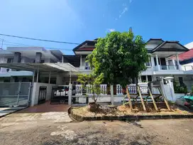 Rumah Sewa Deket Mall SMS di Sektor 1 Gading Serpong Rapih