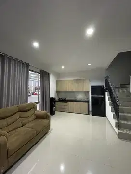 Sewa rumah pik2 8x10 full furnished