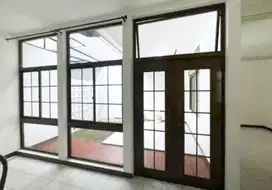 Rumah siap huni dalam  komplek kawasan tanjung barat indah jaksel