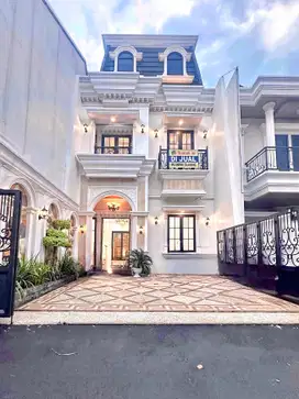 Rumah Mewah American Classic Lokasi Strategis Di Jagakarsa