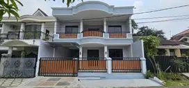 Rumah Mewah 2 Lantai Siap Huni di Griya Loka Bsd