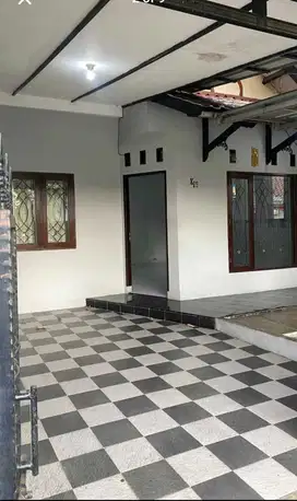 Dijual Rumah Harga Miring di Villa Dago Pamulang