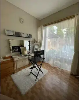 Puri Botanical Calling! Rumah 2 Lantai, 4 Kamar, SHM