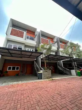 Ada Pool, Rooftop - Rumah Jagakarsa Dijual, One Gate - NEGO sd DEAL