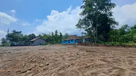Tanah Utara UII Lingkungan Villa, View Merapi