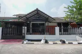 Rumah SHM Sudah Renov Dekat SDI Al Azhar 15 Siap Huni Bisa KPR J-23676