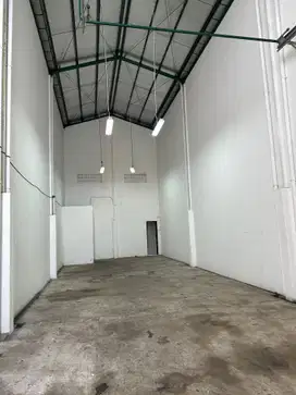 DISEWA GUDANG BIZZPARK DAAN MOGOT