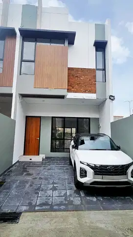 Rumah baru siap huni dekat plaza pondok gede Jatiwaringin