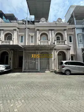 Dijual Villa di Komplek Cemara Asri Jalan Katalia Terrace 2 - Medan