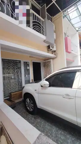 Dijual Rumah Sudah Renovasi Dalam Komplek Golden Palem Cengkareng