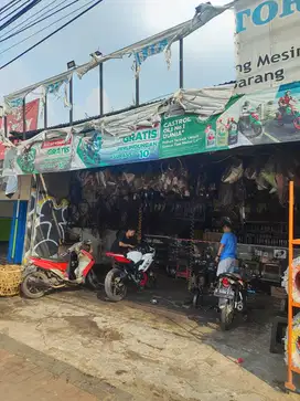 Disewakan Ruko Usaha pinggir Jalan Raya