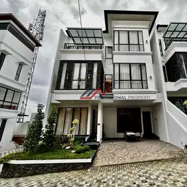 Brand New Modern Town House Dekat Simatupang