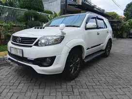 DP 30 JT TOYOTA FORTUNER 2.5.G VNT TRD ( SOLAR ) MATIC / AT 2015 #2015