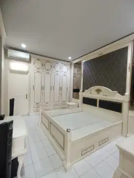 Disewakan rumah semi furnish pakuwon villa bukit indah siap huni