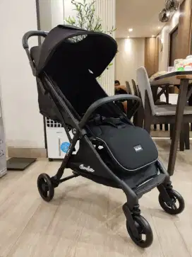 Stroller bayi coco latte conic auto warna hitam masih baru
