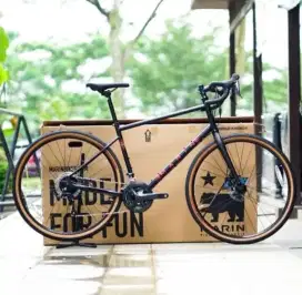 Sepeda Gravel Marin Four Corners Black 2021, 100% original Rodalink