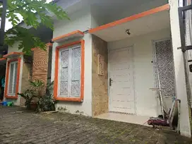 Rumah lubang buaya bebas banjir